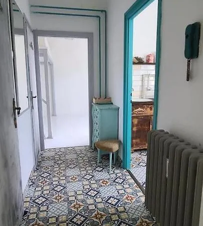Stylish Delight In Downtown Of Apartment
