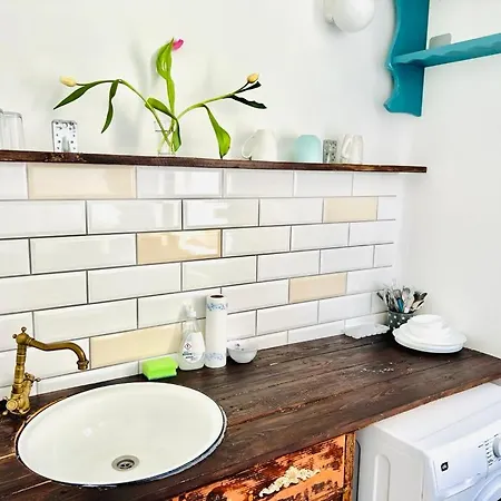 Stylish Delight In Downtown Of Apartment Debrecen