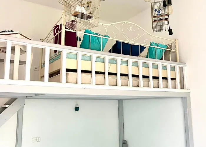 Apartment Stylish Delight In Downtown Of